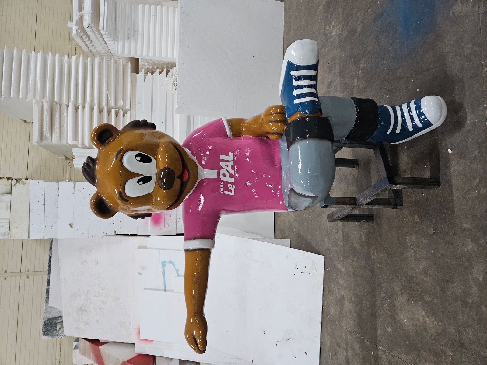 Polyspray réalisation de PLV 3D XXL