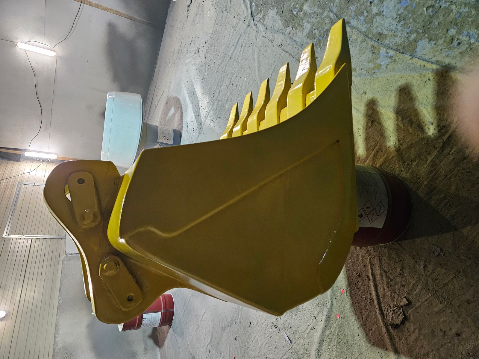 Polyspray réalisation de PLV 3D XXL